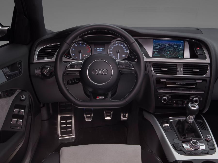Торпедо Audi S4 Sedan (B8, 8K) 2012 года  (NA) (фото 5 из 21)